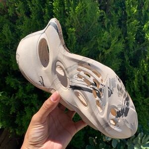 Trendy MultiSand Foam Runner Shoes